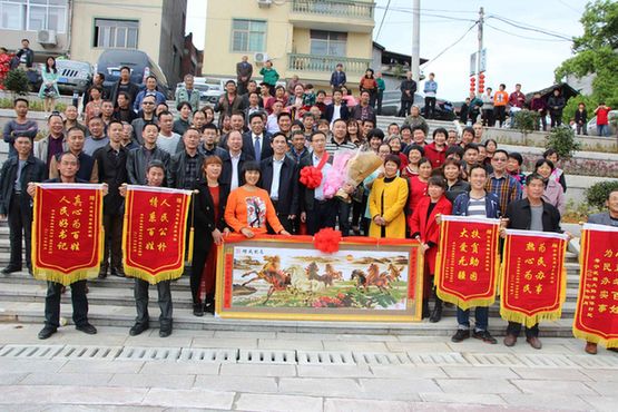 扶贫一线显身手 - 要闻 - 寿宁新闻网